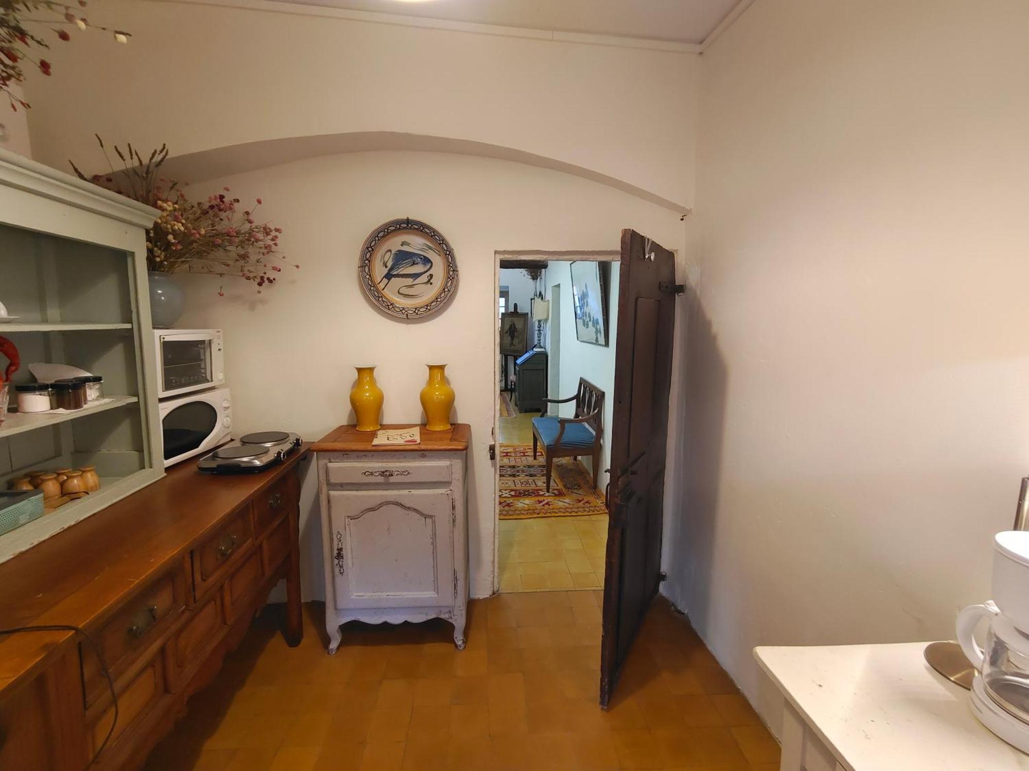 Rue Du Chateau A Cabrieres D'Avignon Panzió Kültér fotó